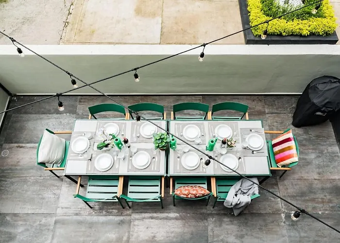 Stylish Polanco Duo Steps From Lincoln Park Apartment Mexico City