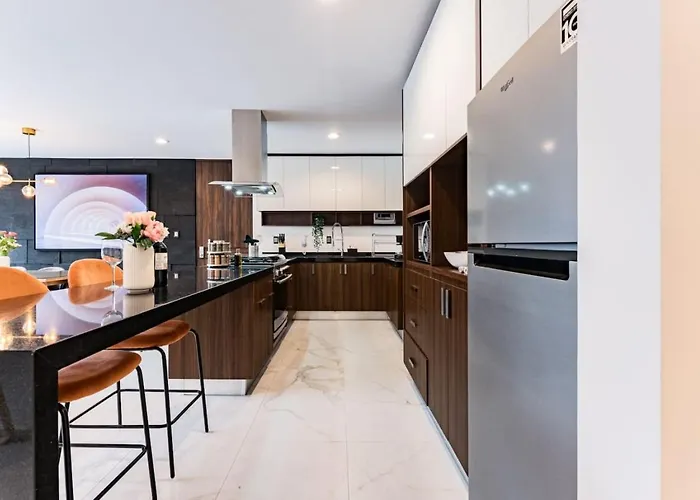 Stylish Polanco Duo Steps From Lincoln Park * Mexico City